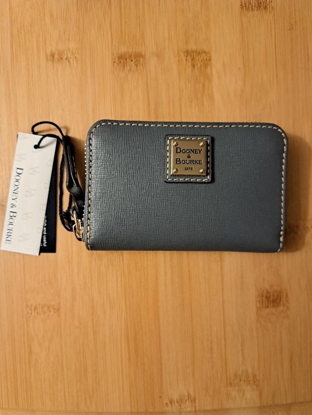 🔥Dooney & Bourkey Large Saffiano Leather Zip Around Credit Card Case, Graphite - Picture 7 of 15